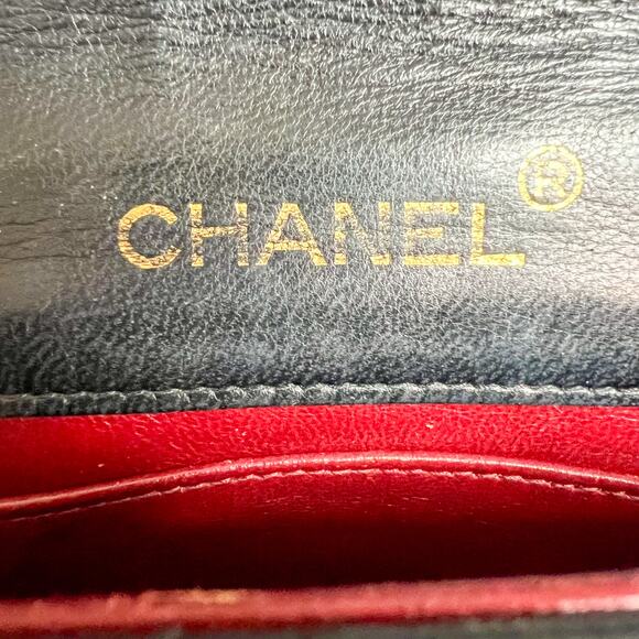 Chanel Black Quilted Lambskin Vintage Crescent Flap Bag - Picture 9 of 14